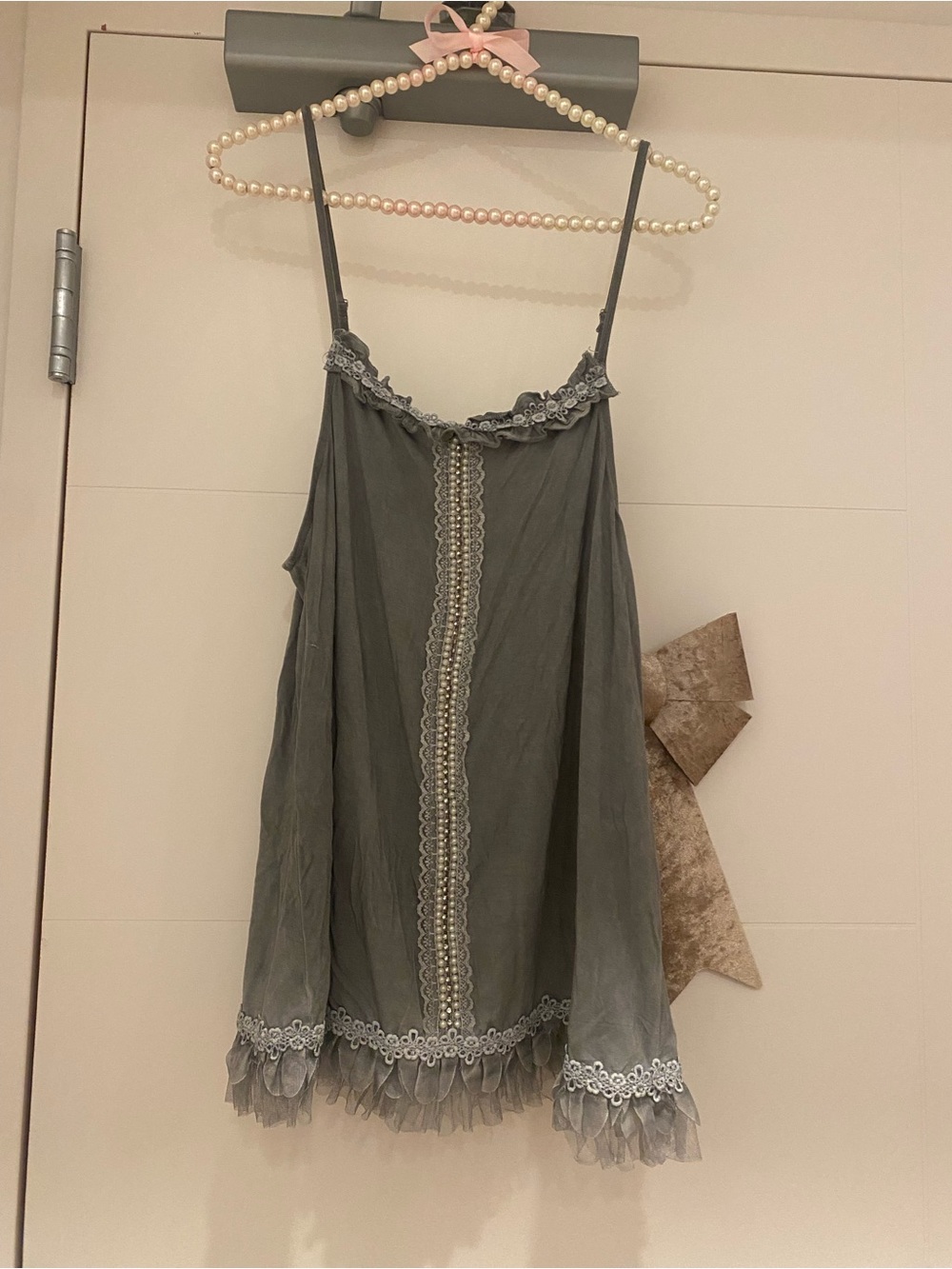 💕POL💕 Delicate Gray Lace-Trim Cami Top